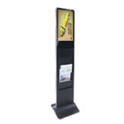 De Vloer die van 21,5 Duimandroid Wifi LCD Digitale Signage Kiosk Reclamevertoning met krantenhouder bevinden zich