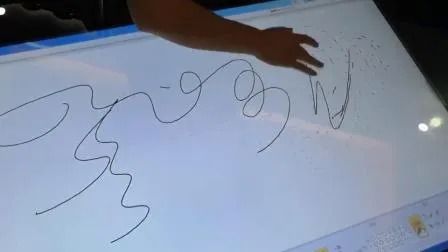 43 inch aangepaste touchscreen kiosk met 1920x1080 resolutie