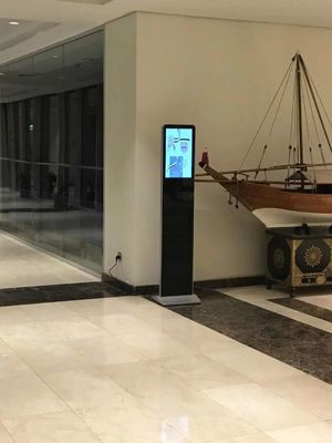 Vloerstaande digitale signage kiosk 21,5-65 inch 1920x1080 resolutie