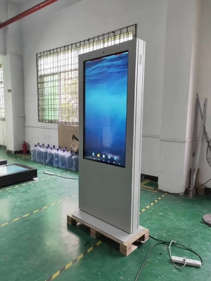 Outdoor LCD Digital Signage Kiosk 43-65 Inch 1920x1080 Touchscreen