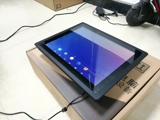 Quad-core CPU Digital Signage Display met Android en Windows besturingssysteem, ontworpen voor gebruik in diverse commerciële omgevingen