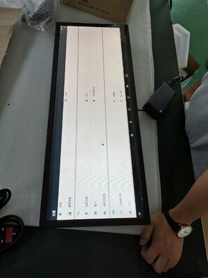 1920 X 1080 Resolutie Multi Touch Digitaal signage met 2 GB RAM 8 GB ROM 400 Cd m2 Helderheid ideaal voor detailhandel en bedrijfsomgevingen